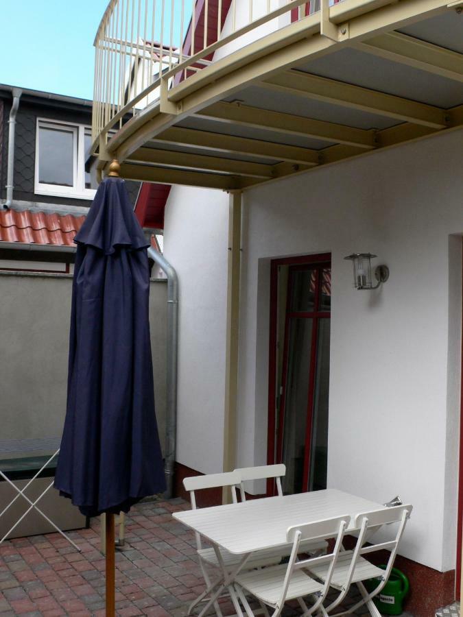 Haus Am Strom 50 Apartment Rostock Bagian luar foto